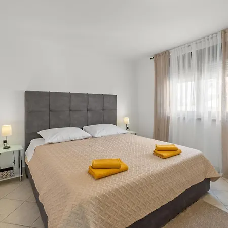 Apartments Frama Porec - Funtana Exterior photo