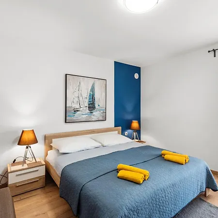 Apartments Frama Porec - Funtana Exterior photo