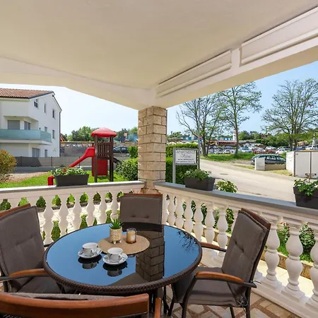 Apartments Frama Porec - Funtana Exterior photo