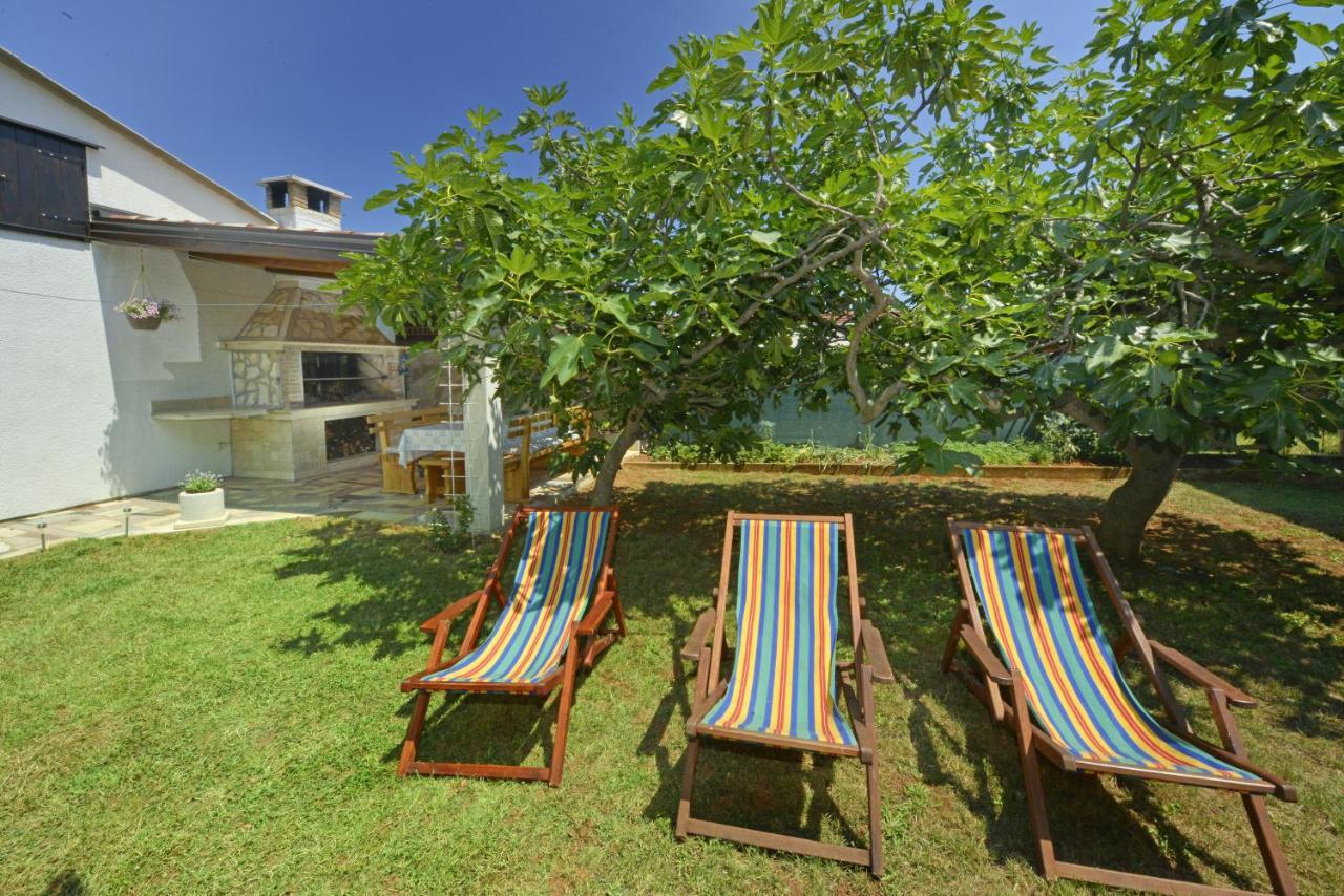 Frama Porec - *